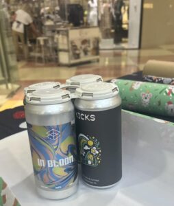 hive-rotary-club-australia-gift-wrapping-fundraising-albury-wodoonga-myer-centrepoint-11