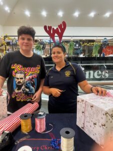 hive-rotary-club-australia-gift-wrapping-fundraising-albury-wodoonga-myer-centrepoint-18