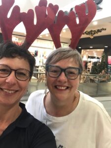 hive-rotary-club-australia-gift-wrapping-fundraising-albury-wodoonga-myer-centrepoint-5
